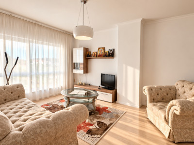 2 camere Felicity, et. 1, centrala, loc parcare.