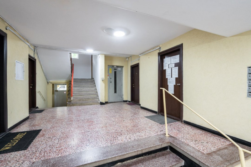 Vanzare 2 camere cu balcon de 7 mp - Metrou T. Vladimirescu