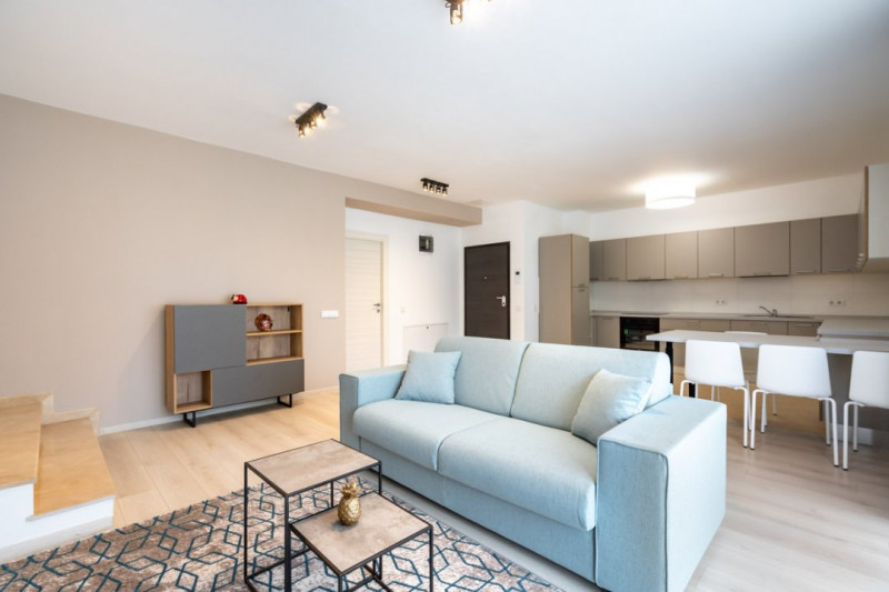Prima inchiriere, 2 camere Soho - Unirii,  terasa + gradina