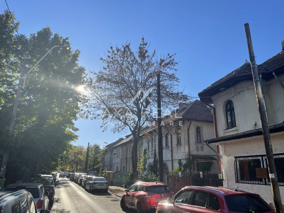 De vanzare apartament interbelic in vila cu 5 camere in zona Domenii - Mihalache