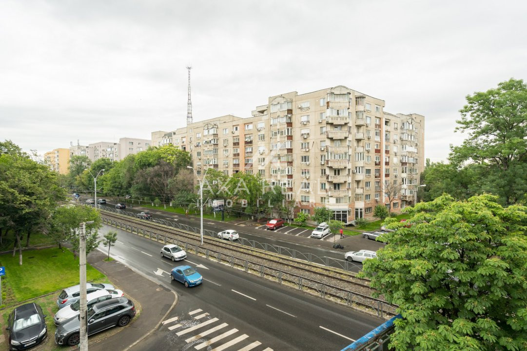 Garsoniera luminoasa de vânzare pe Bd. Virtutii - la 10 min de metrou