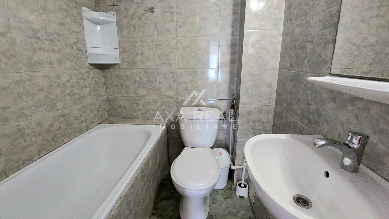 Apartament in vila 2008, et.3, decomandat, centrala proprie