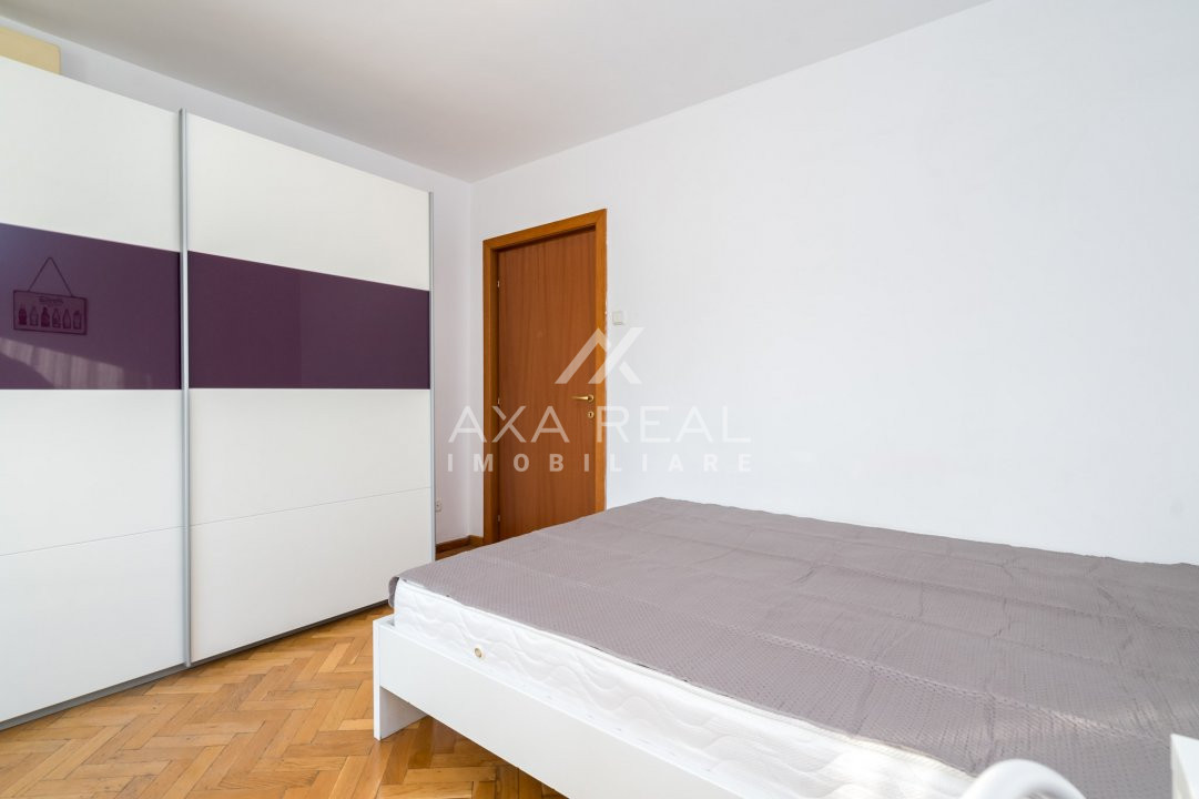 De vanzare 4 camere Unirii - Fantani, vedere mixta, ideal investitie sau locuit