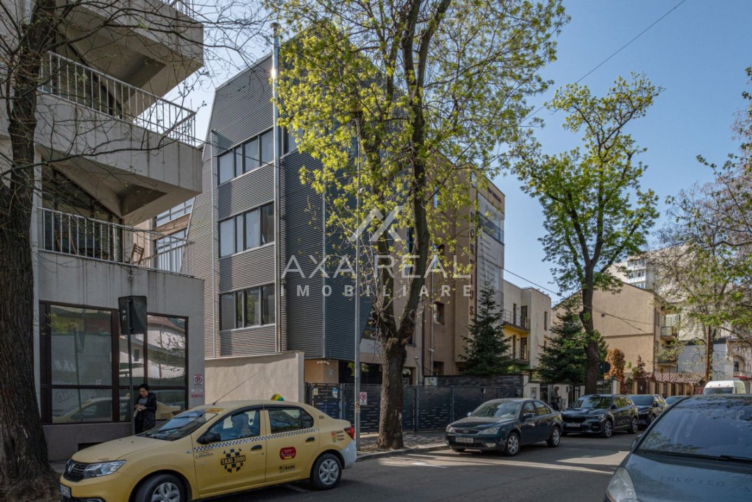 Cladire de birouri disponibila pentru inchiriere – 500mp utili, curte privata
