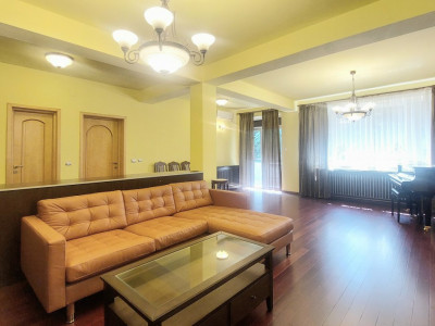 Închiriere 3 camere – 110 mp, vilă 2004,  Mosilor-Eminescu
