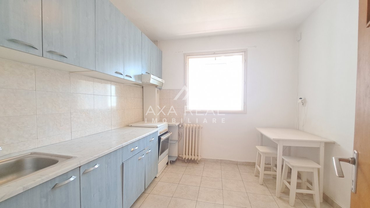 De vanzare I 3 camere | Eminescu – Moșilor | 2 băi | Bloc 1980 I 