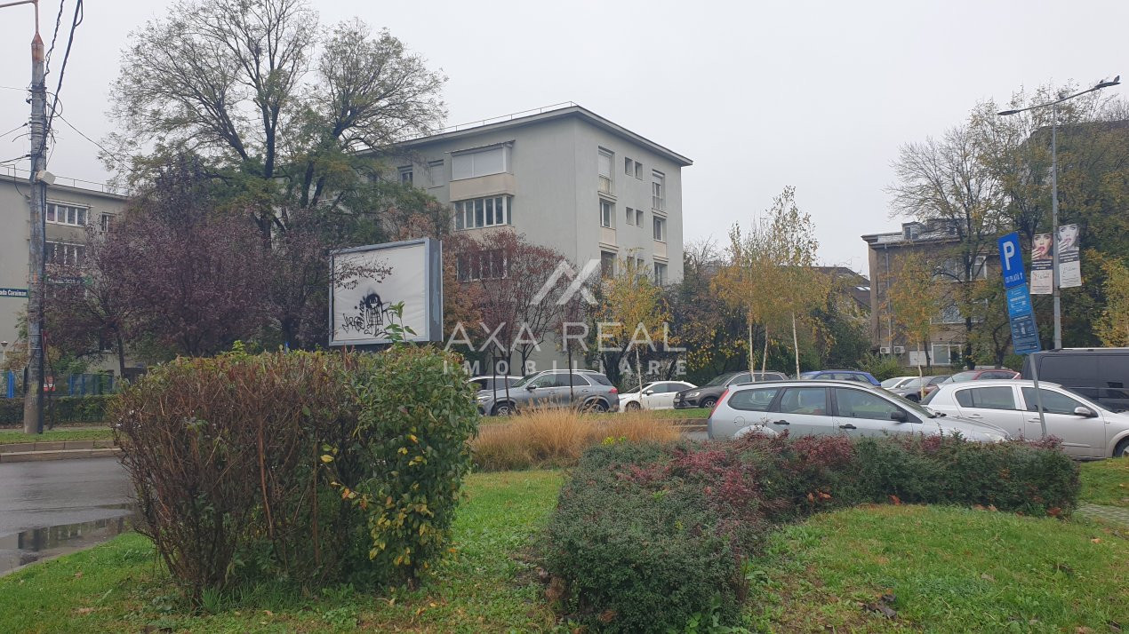 De vanzare - 2 camere cu vedere panoramică – P.ta Domenii