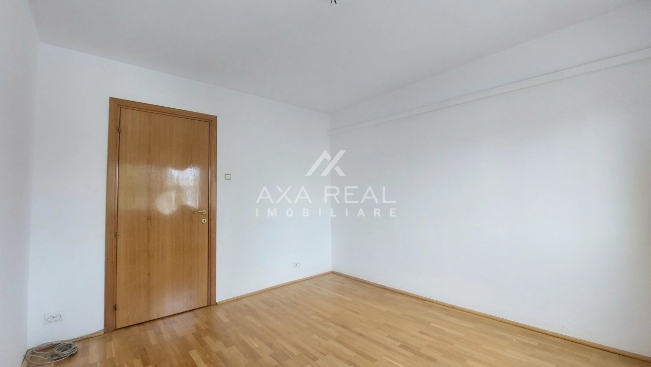 De vanzare 4 camere: spațiu, lumină și intimitate - central: Decebal