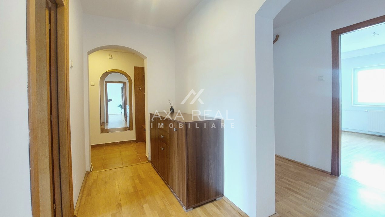 De vanzare 4 camere: spațiu, lumină și intimitate - central: Decebal
