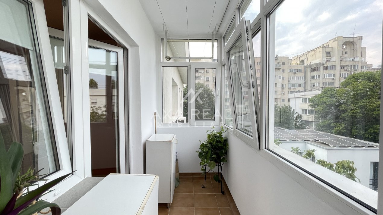 De vanzare 4 camere: spațiu, lumină și intimitate - central: Decebal