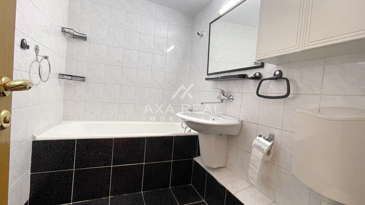 De vanzare 4 camere: spațiu, lumină și intimitate - central: Decebal