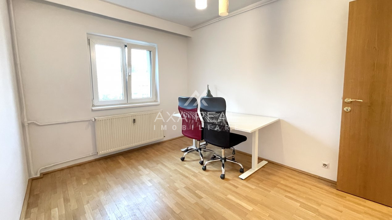 De vanzare 4 camere: spațiu, lumină și intimitate - central: Decebal