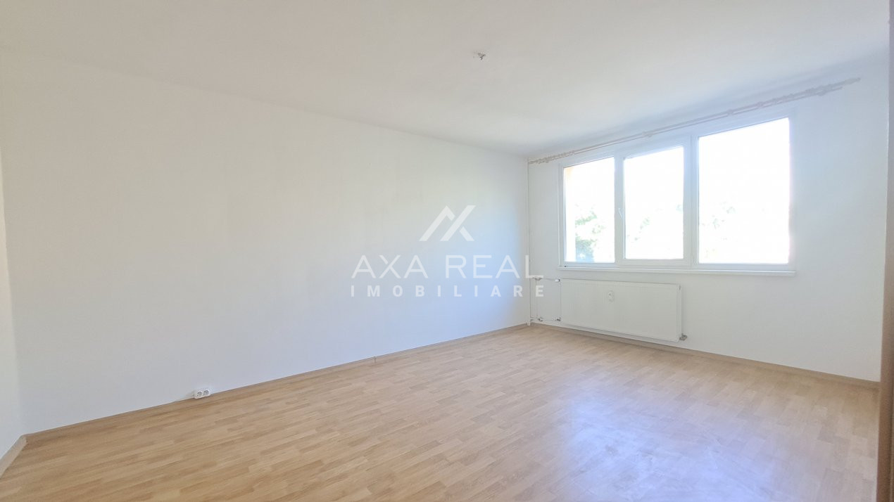 De vanzare I 4 camere I izvorul Rece - Resita I