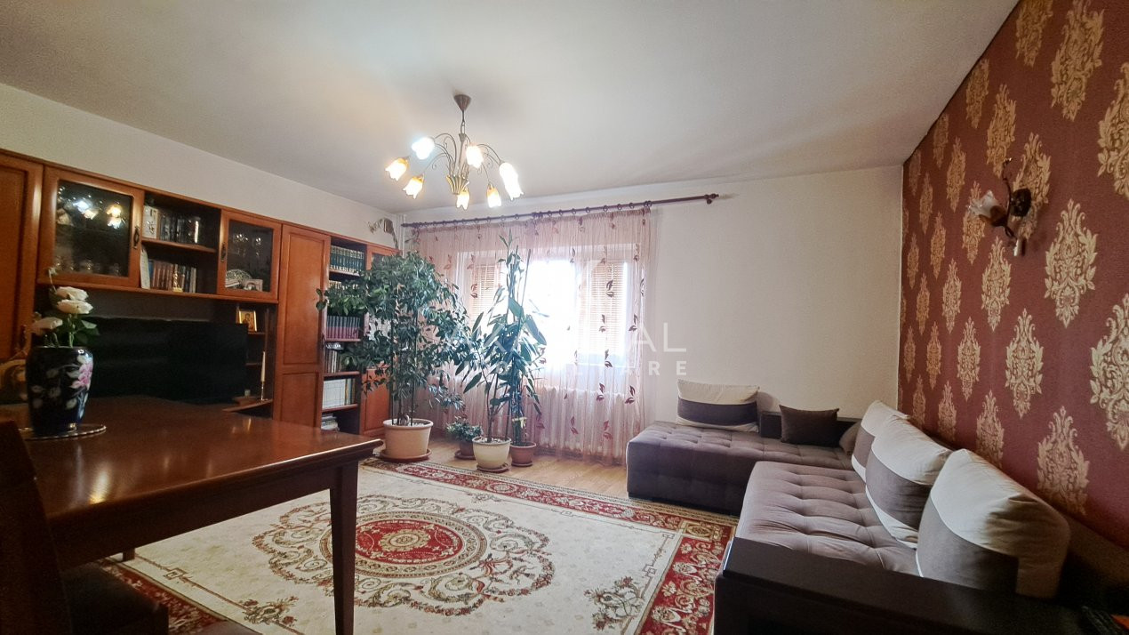 De vanzare I 3 camere Nerva Traian - adiacent I et. 7 I Decomandat I