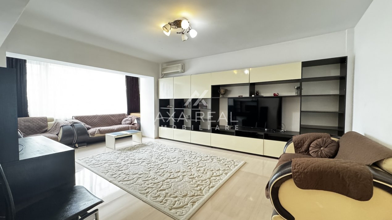 De vanzare 3 camere | Bd. Decebal | Etaj 2/8 | 92 mp | 2 băi 