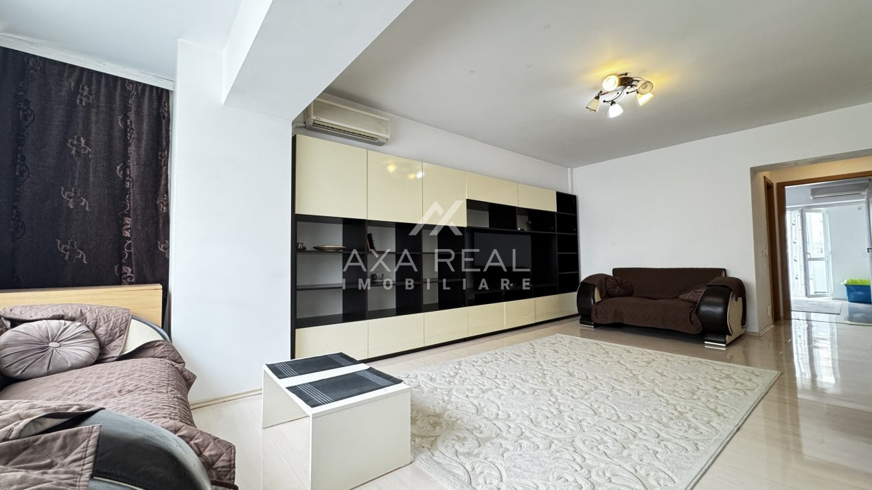 De vanzare 3 camere | Bd. Decebal | Etaj 2/8 | 92 mp | 2 băi 