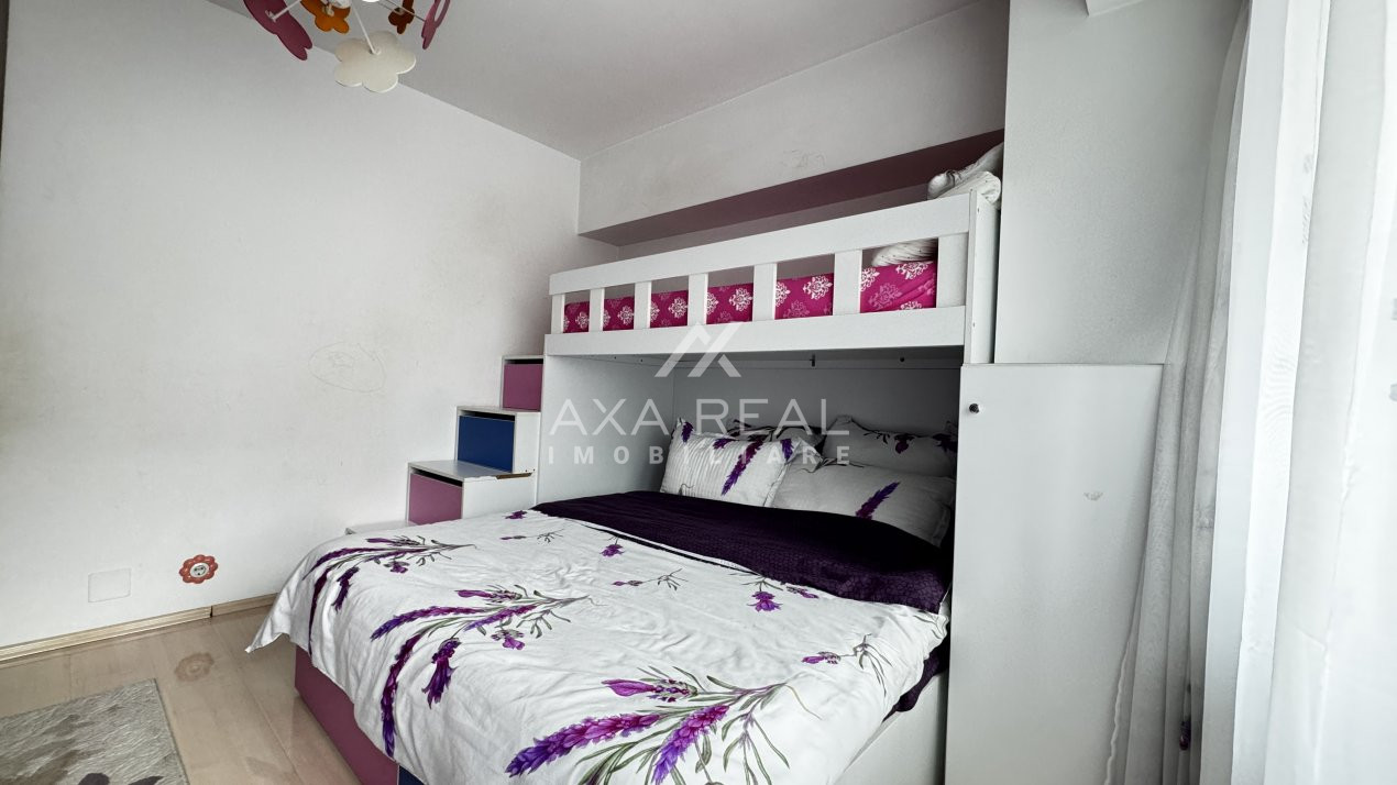 De vanzare 3 camere | Bd. Decebal | Etaj 2/8 | 92 mp | 2 băi 
