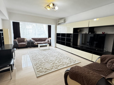 De vanzare 3 camere | Bd. Decebal | Etaj 2/8 | 88 mp utili | 2 băi 