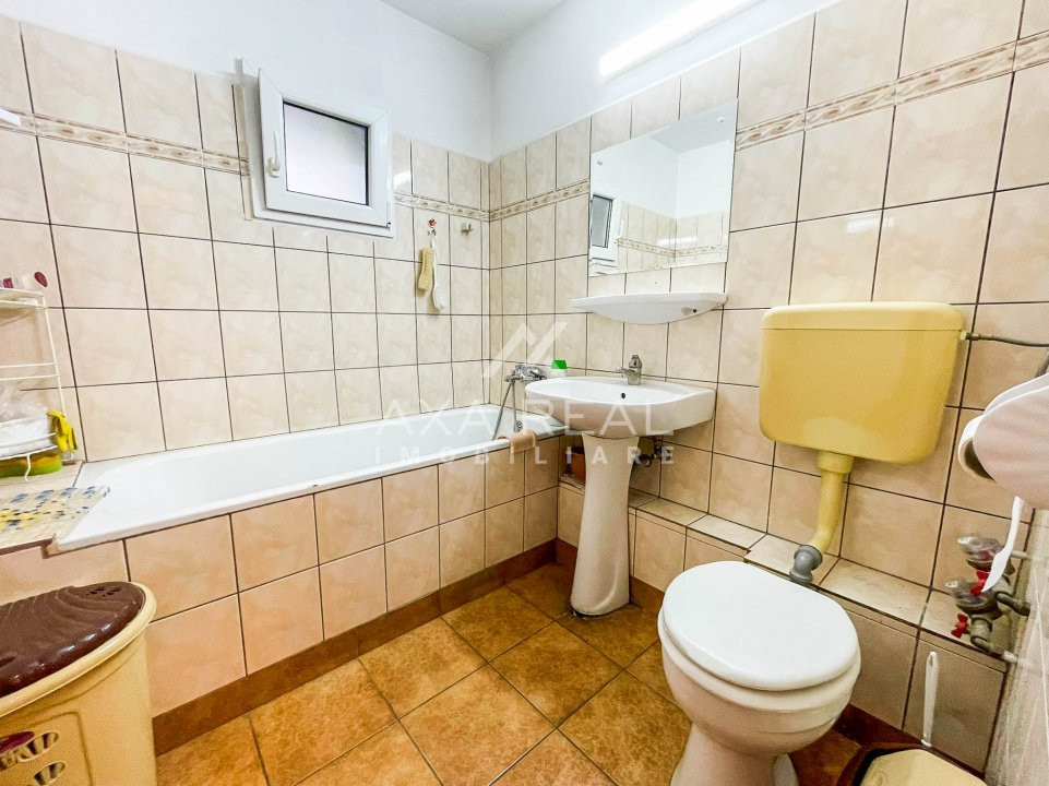 Bd. Basarabia 3 cam,decomandat,etaj 1,bloc reabilitat,an 1983