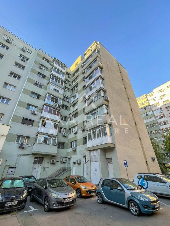 Bd. Basarabia 3 cam,decomandat,etaj 1,bloc reabilitat,an 1983