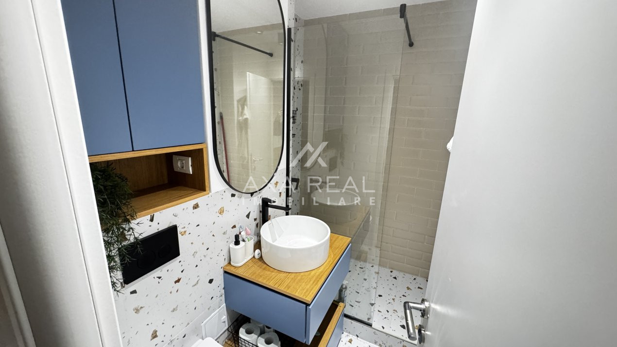 De vânzare 2 camere Parcul Tineretului