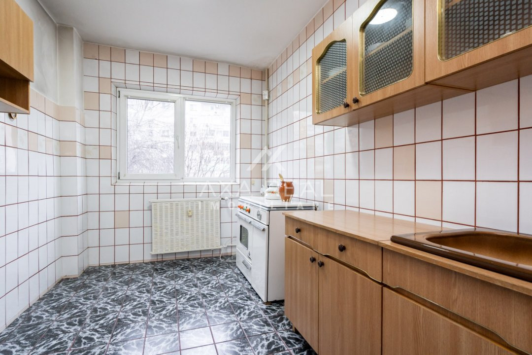 De vânzare 2 camere Parcul Tineretului