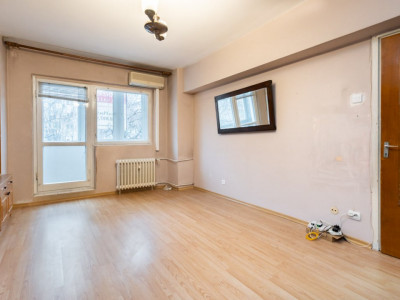 De vânzare 2 camere Parcul Tineretului