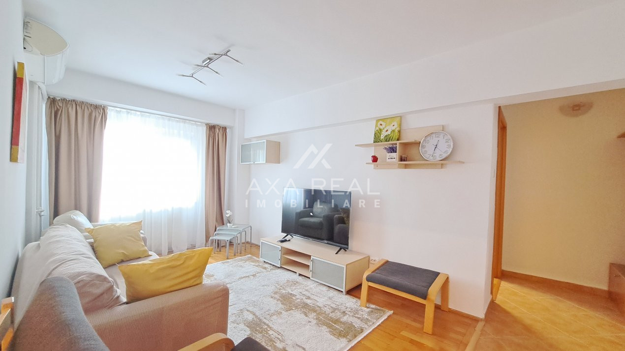 Inchiriere 4 camere Tei - Deleni, et. 7, decomandat