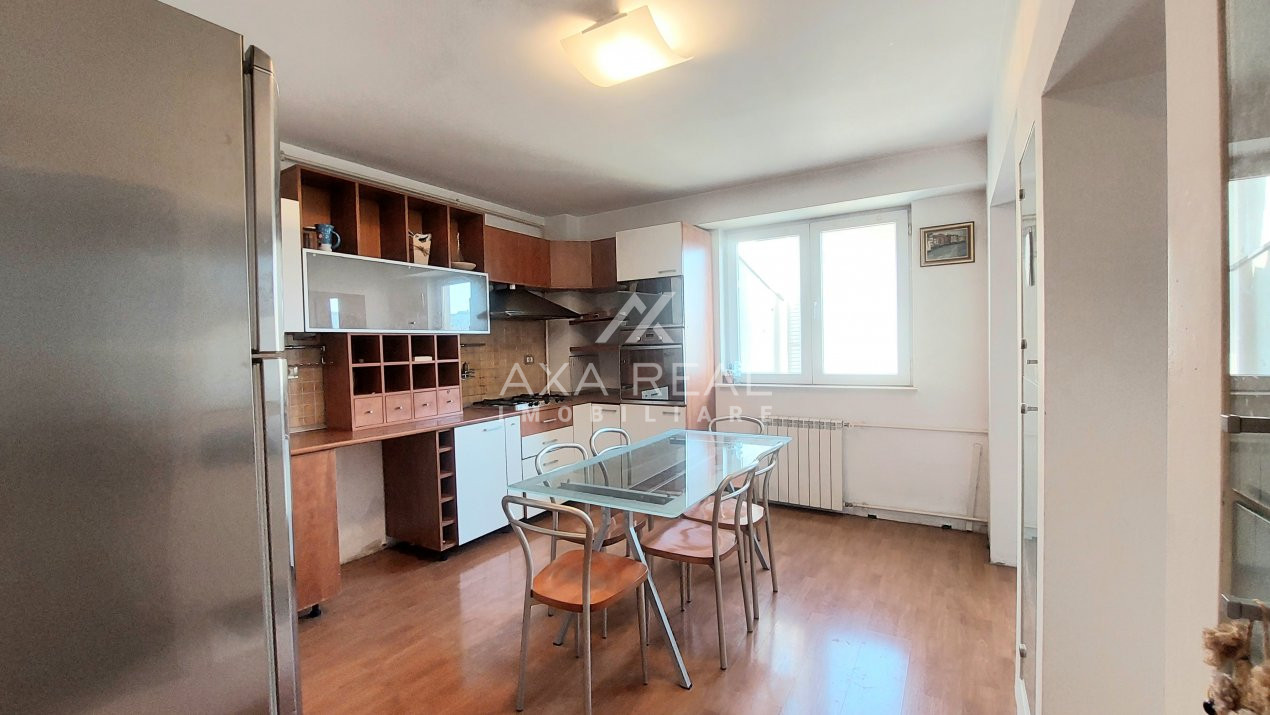 Ap. 3 camere, 90 mp, GARAJ propriu, Cernauti - bl. ANL, COMISION 0%