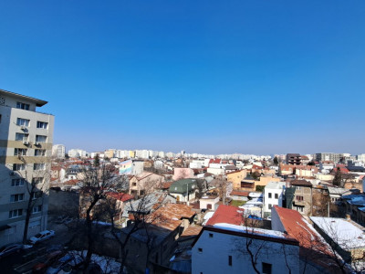 In curand la vanzare ! 3 camere Titulescu - Calea Grivitei - Metrou Basarab