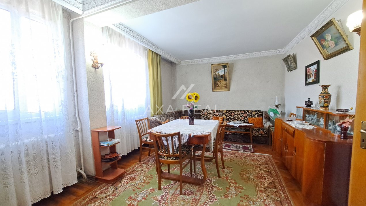 3 camere P.ta Minis, decomandat, centrala termica