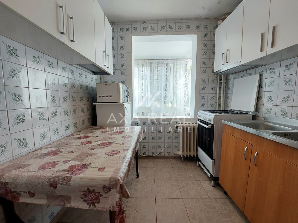 3 camere | decomandat | 5 min metrou 1 Decembrie | COMISION 0%