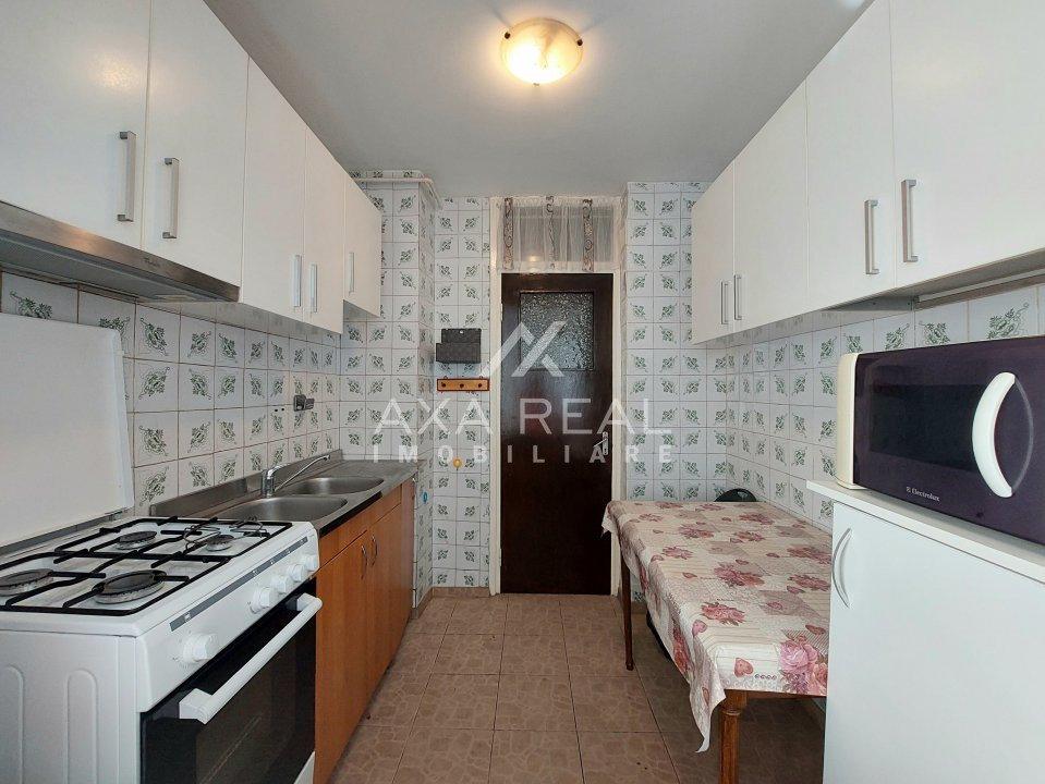 3 camere | decomandat | 5 min metrou 1 Decembrie | COMISION 0%