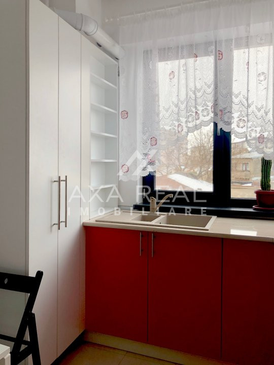 Inchiriere - 3 camere Eminiescu - Toamnei, centrala, bl. 2020