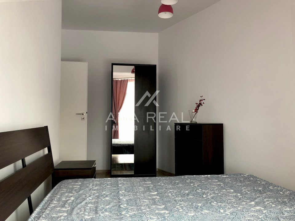 Inchiriere - 3 camere Eminiescu - Toamnei, centrala, bl. 2020