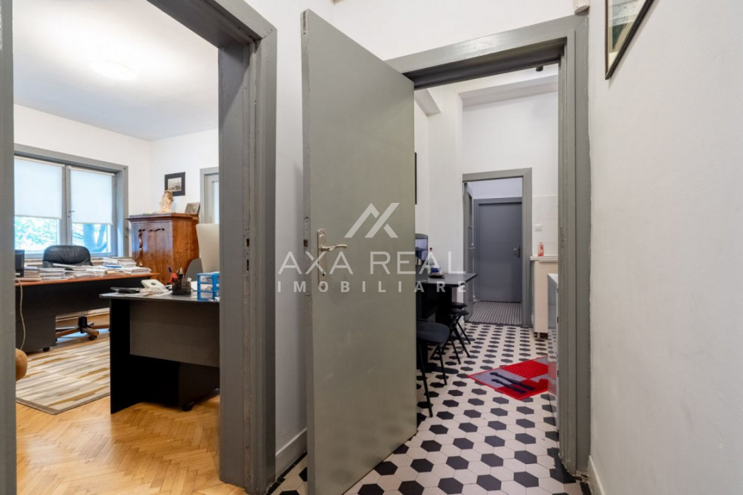 Apartament 3 camere pentru investiție 