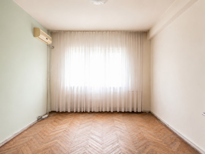Garsoniera cu aer interbelic Batistei,  et. 4. Centrala