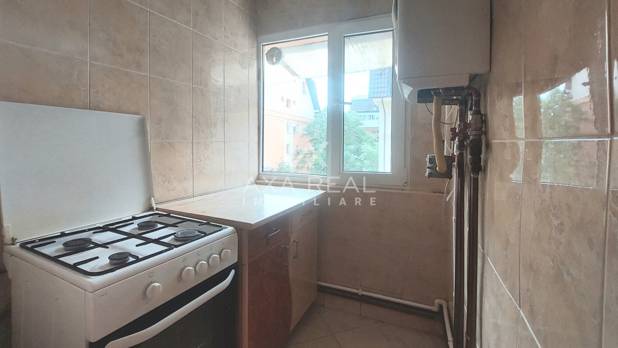 Garsonieră gata de mutare | Centrală proprie | Etaj 3 | Vitan