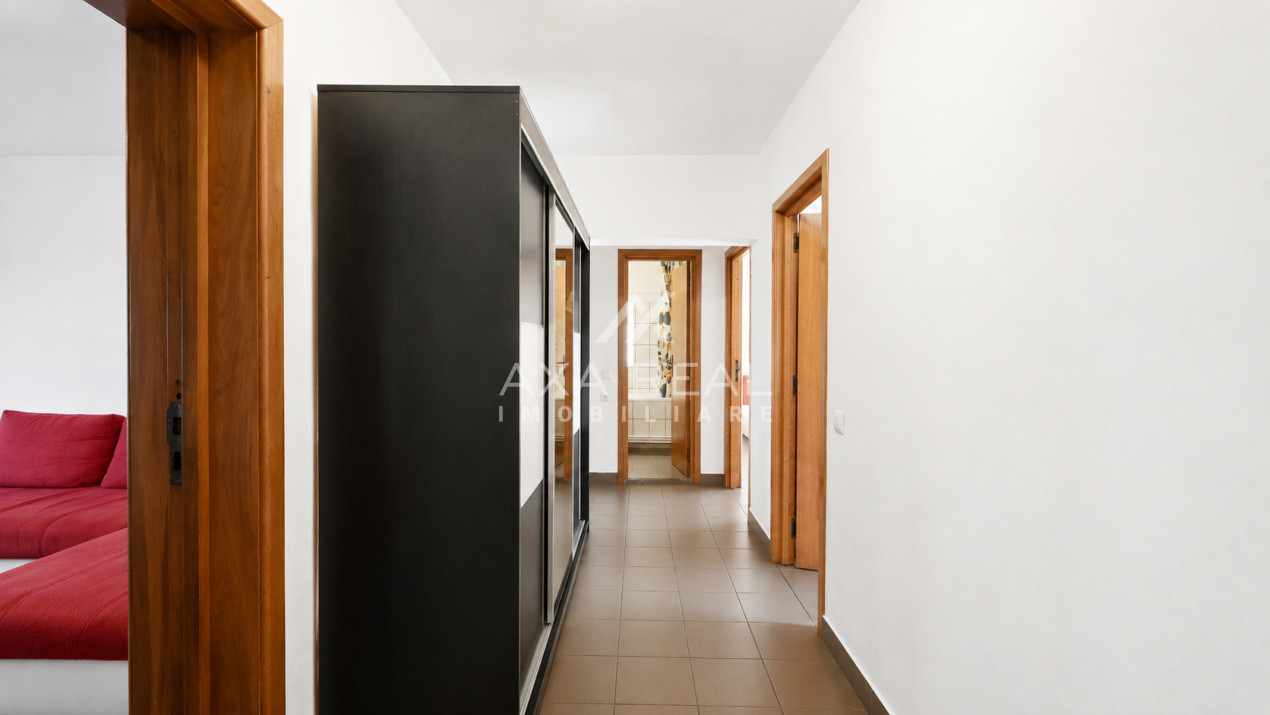 Inchiriere 3 Camere Decebal - Alba Iulia, centrala, parcare